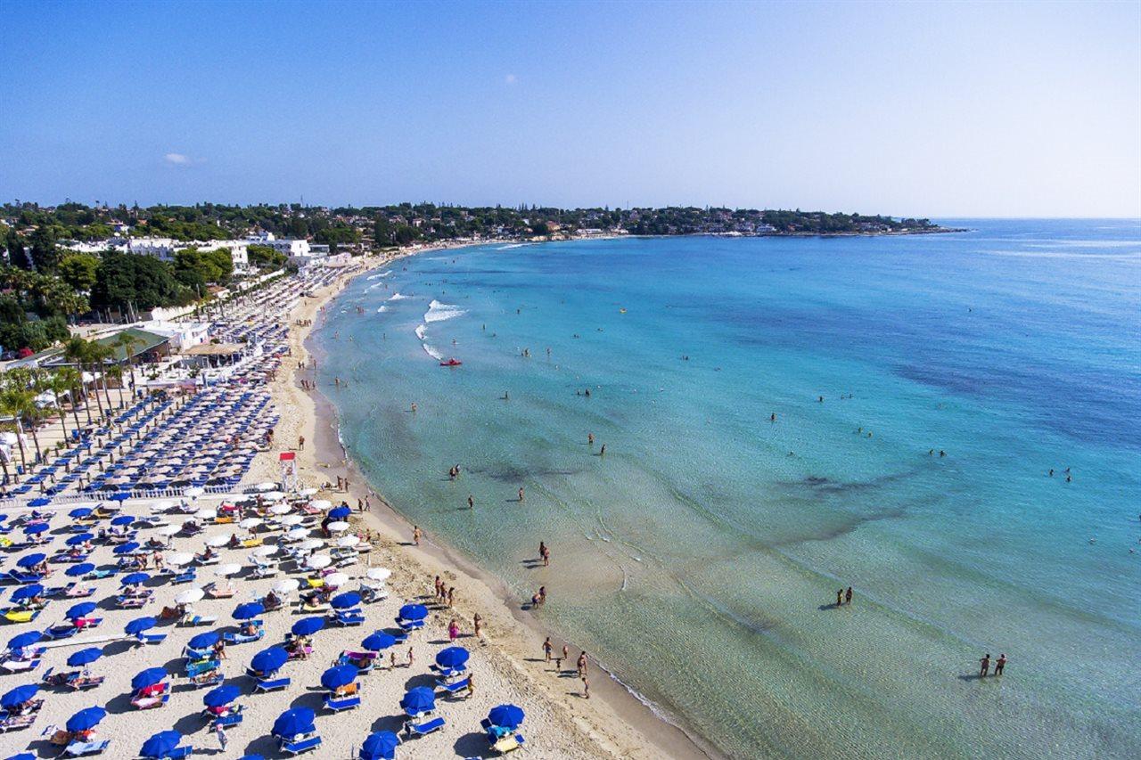 Futura Club Spiagge Bianche Fontane Bianche Exterior foto